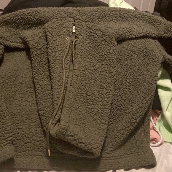 weekend edition hoodie - Picture 4 of 4